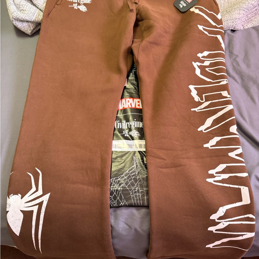 CIVIL REGIME X MARVEL SPIDER-MAN “SPIDERMAN WEBS” SWEATPANTS MEDIUM